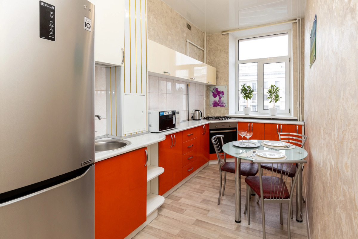 Апартаменты на площади Победы