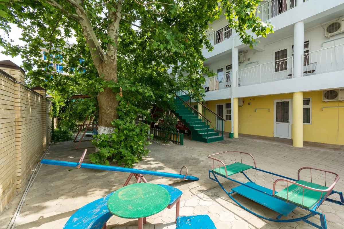 Курортный отель Лазурный берег