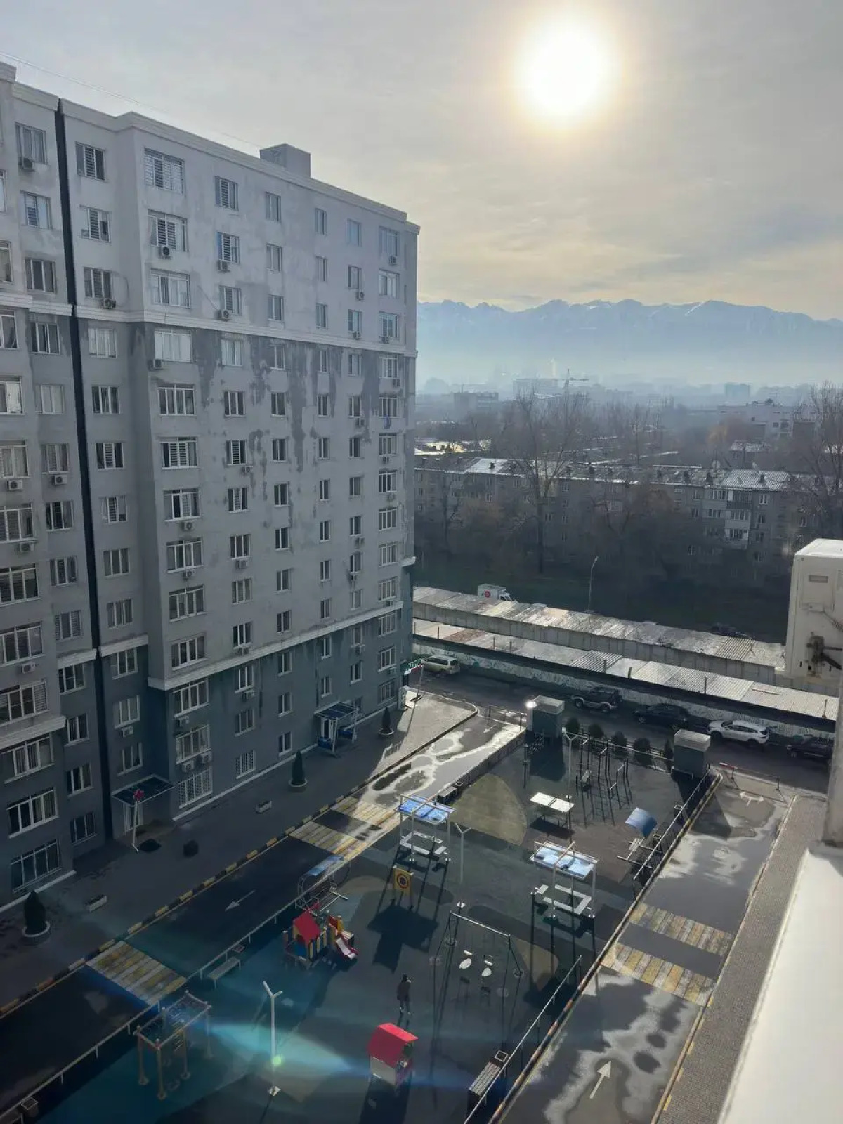 Апартаменты 105 около арбата с видом на горы