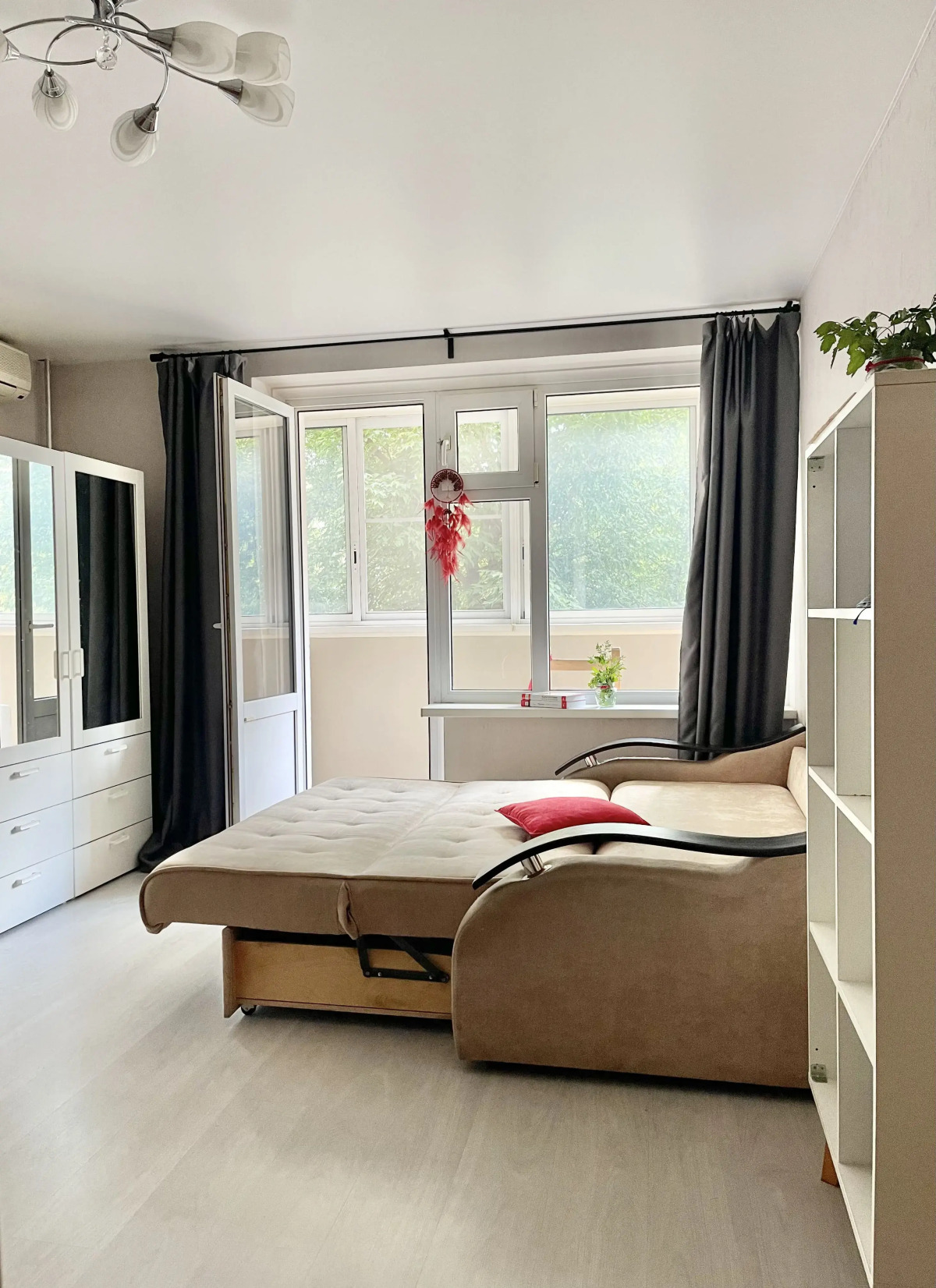 Квартира Современная уютная студия в 5 минутах от метро Люблино и ТЯК Москва