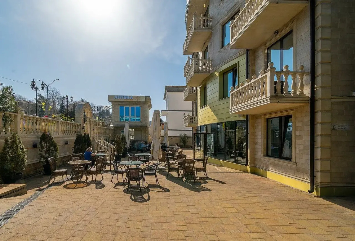 Апартаменты семейные у моря с бассейном