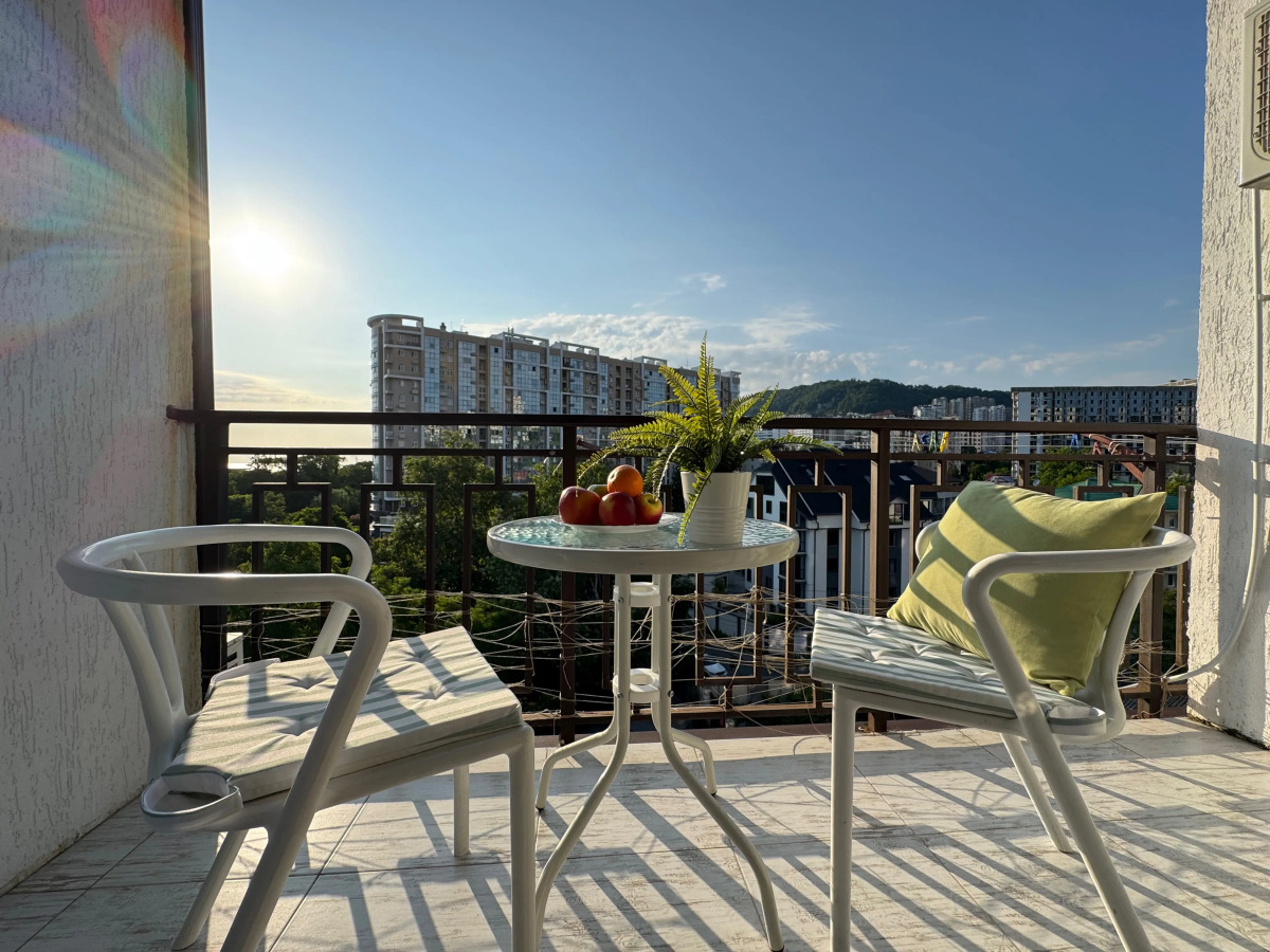 Квартира с мансардой в 100м от моря