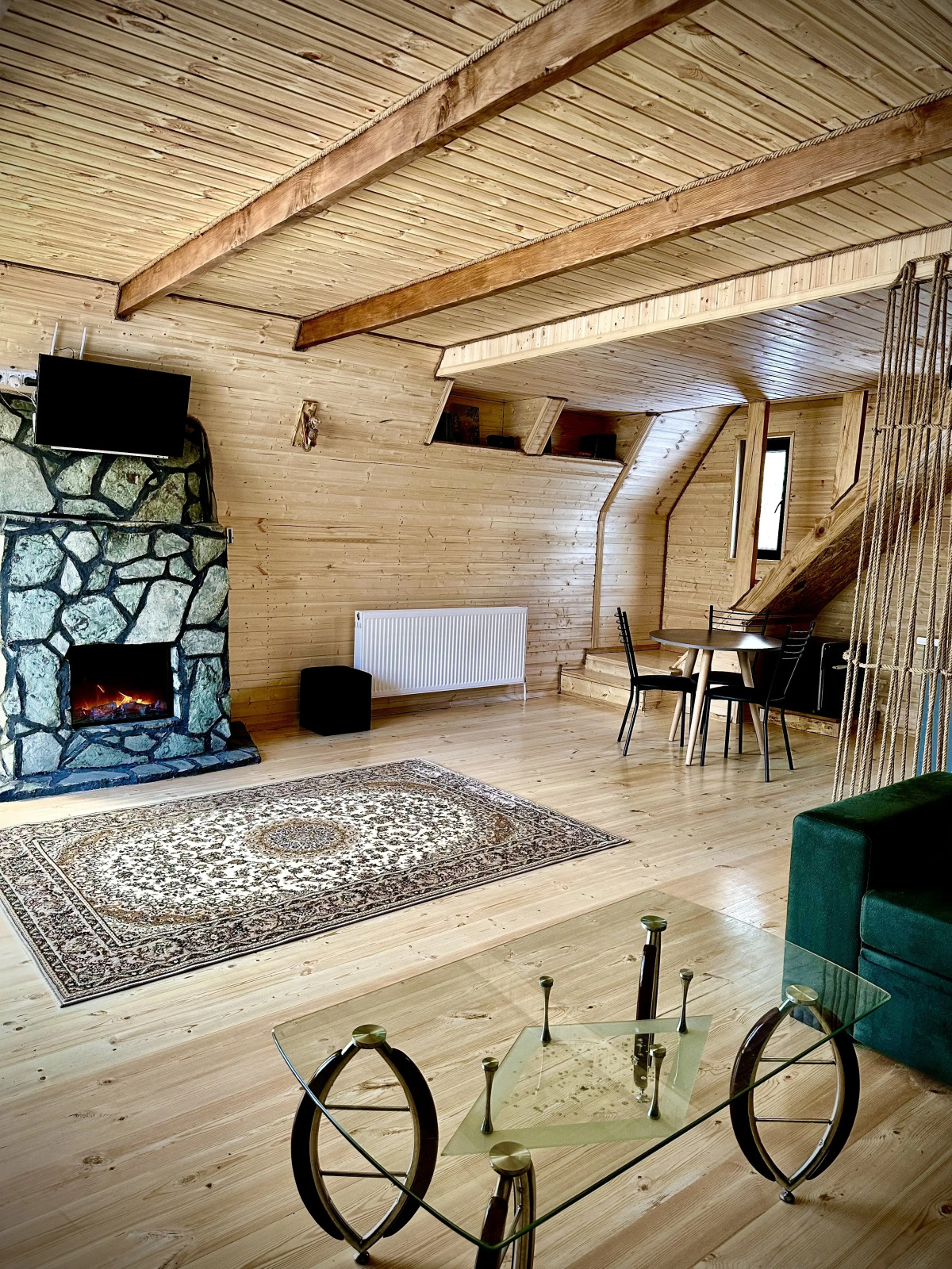 Апартаменты Hillside Kazbegi