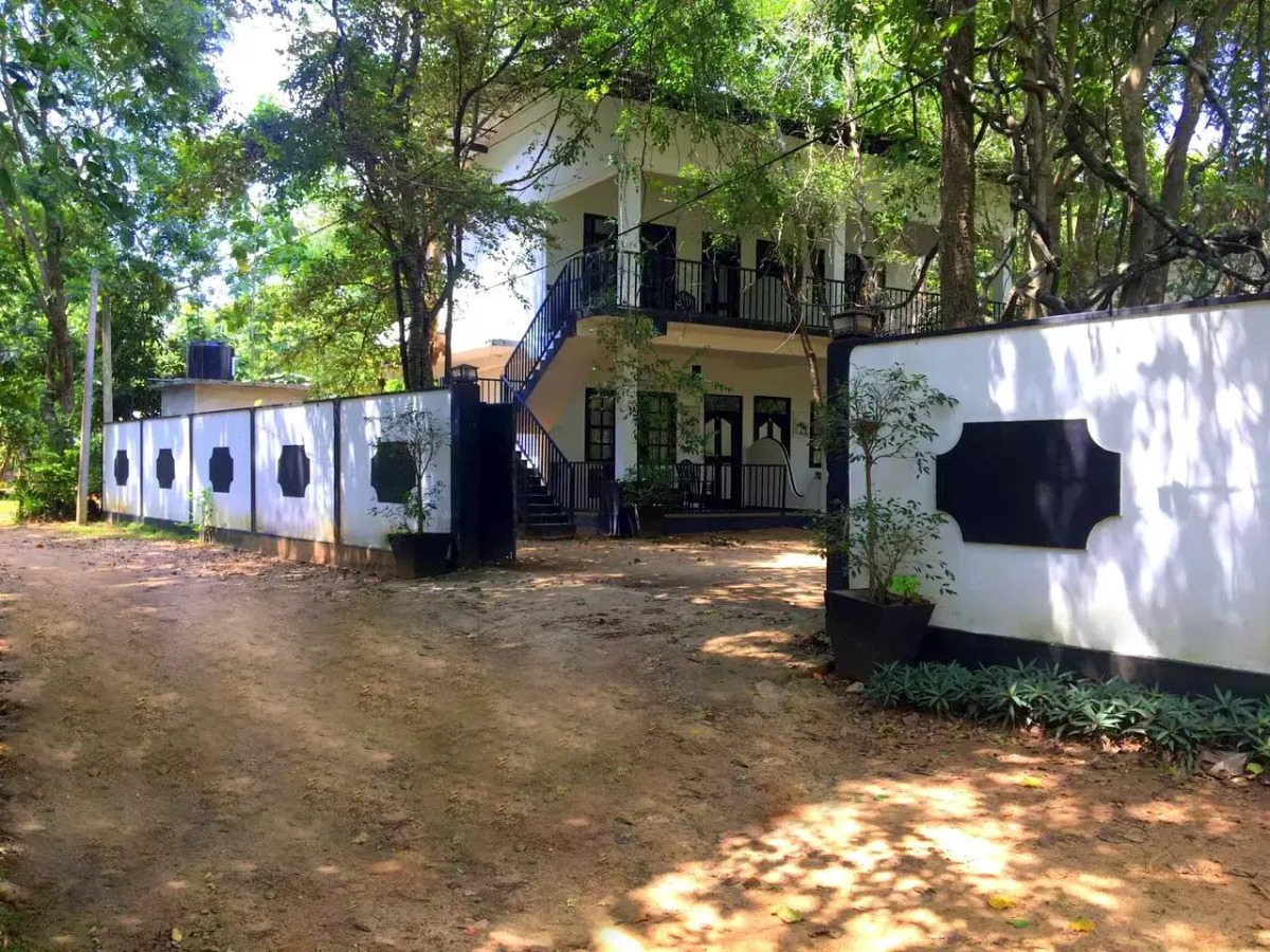 Отель Flower Garden Eco Village