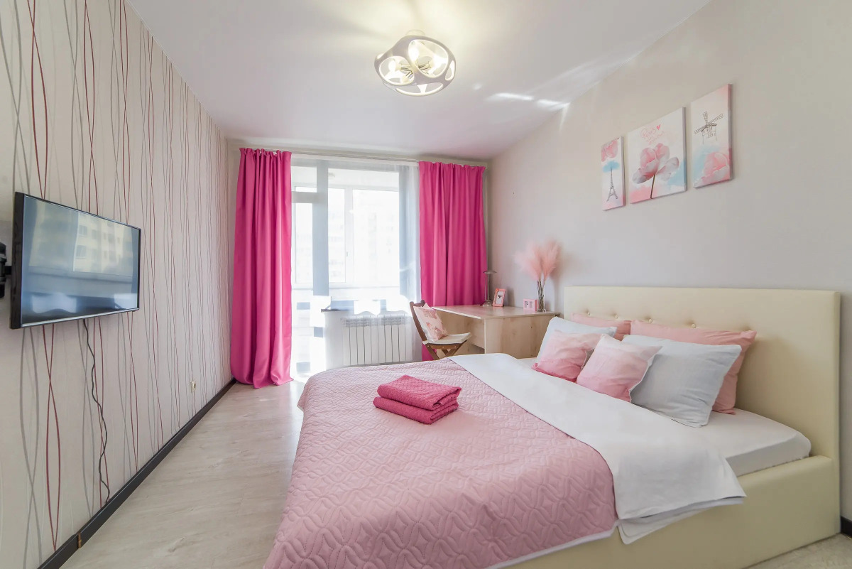 Апартаменты Двухкомнатные на Радищева 33