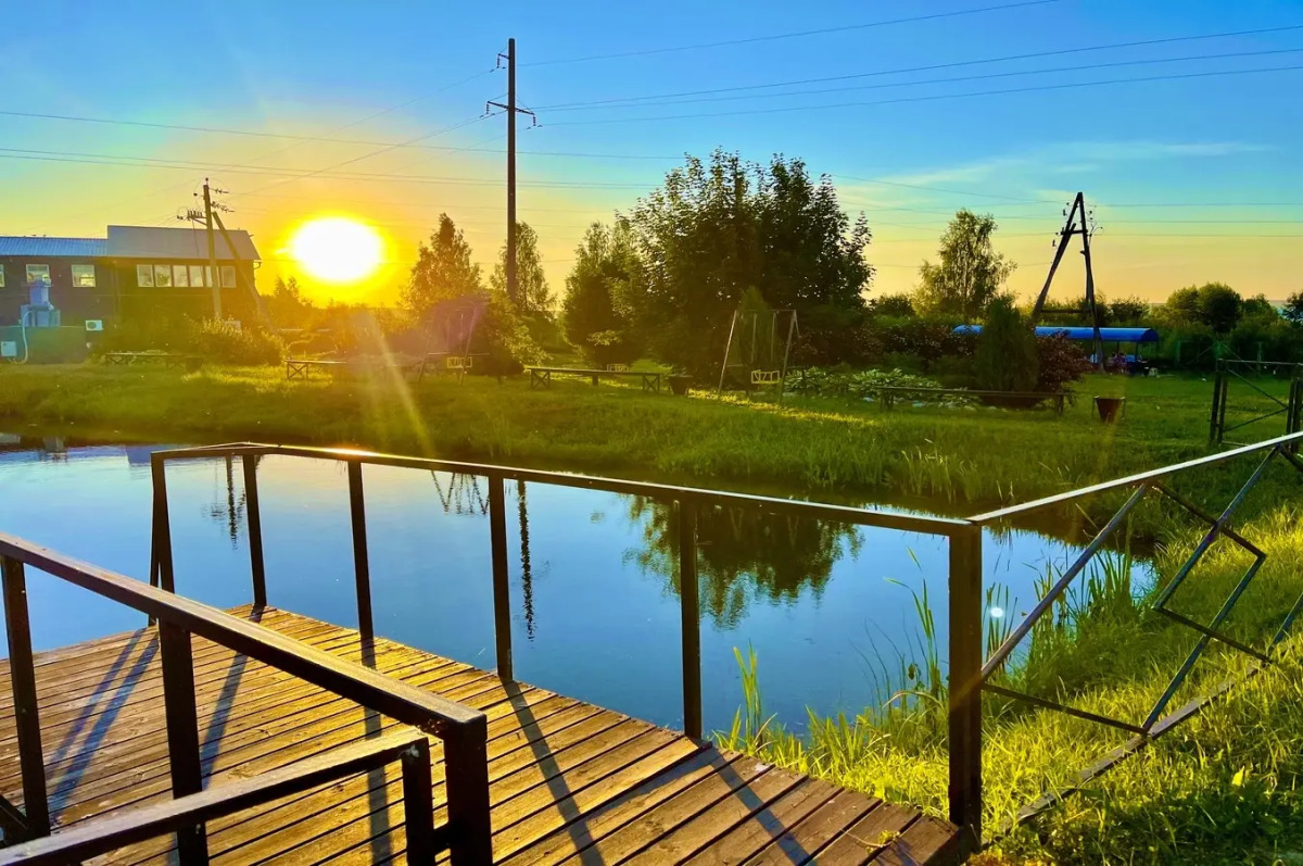 Na Beregu Ozera Guest House