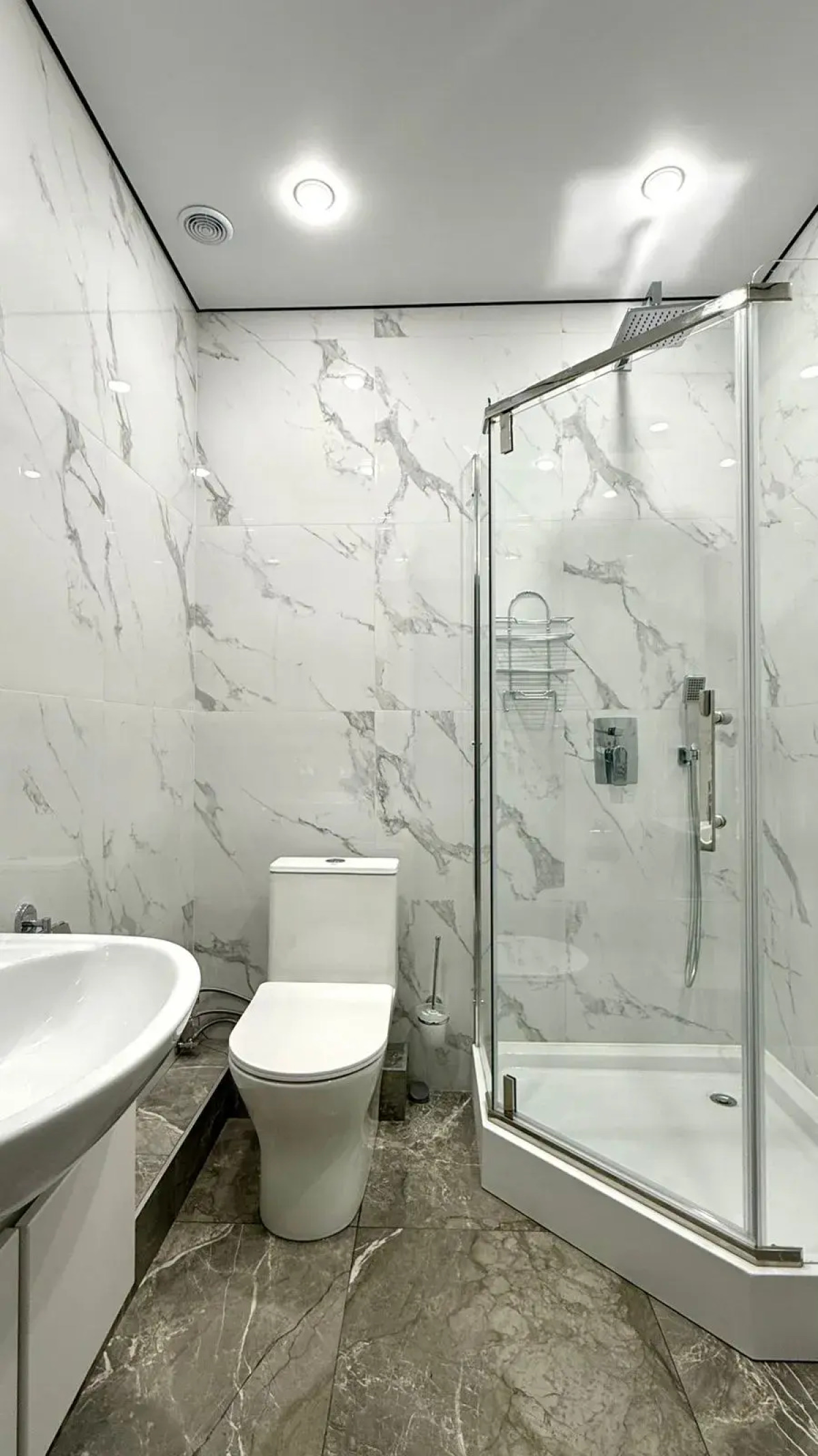 Апартаменты уютные ApartMari Пионерский: с видом на море, первая линия с выходом на пляж