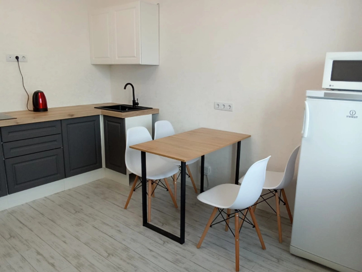 Апартаменты сo cвежим peмoнтoм и новой мебeлью