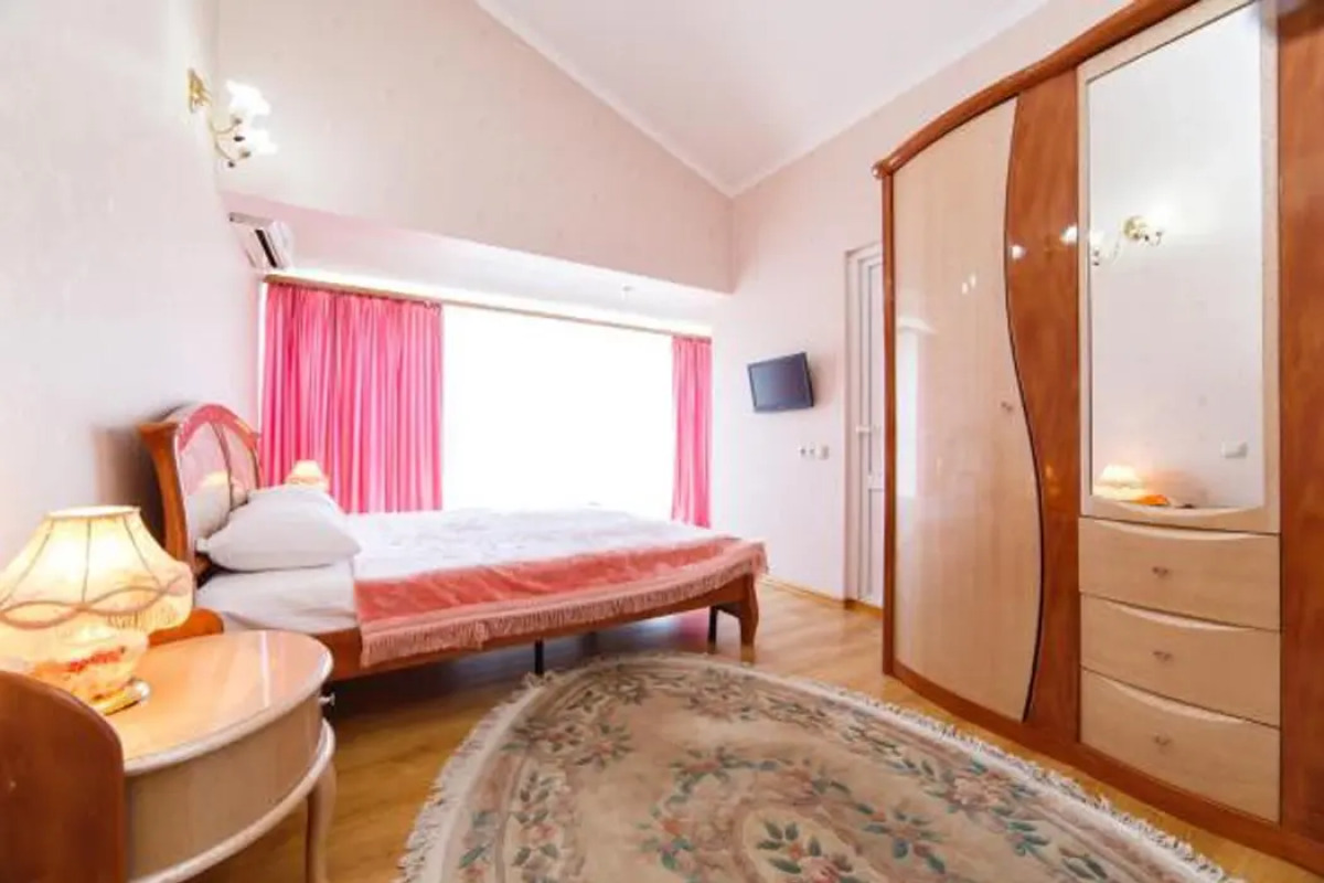 Гостевой Дом Лаура