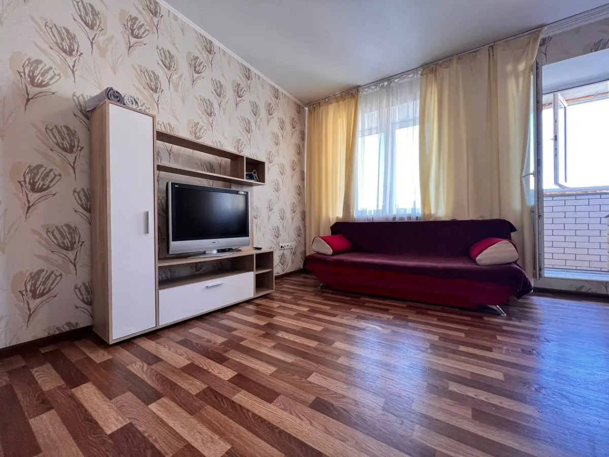 Апартаменты 2кв Восточный Суходольская 14