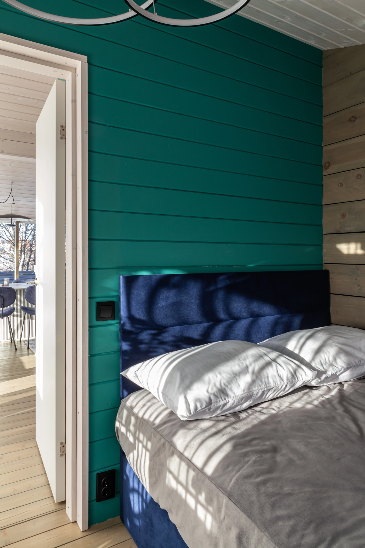 Частный Дом RiverDublDom  с баней и купелью у пруда в Новой Москве