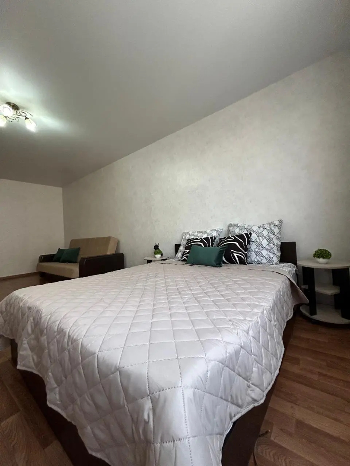 Апартаменты на Солнечной, Yana Apart