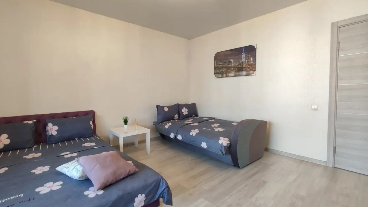 Квартира 2-комнатная в Омске на Крупской 12