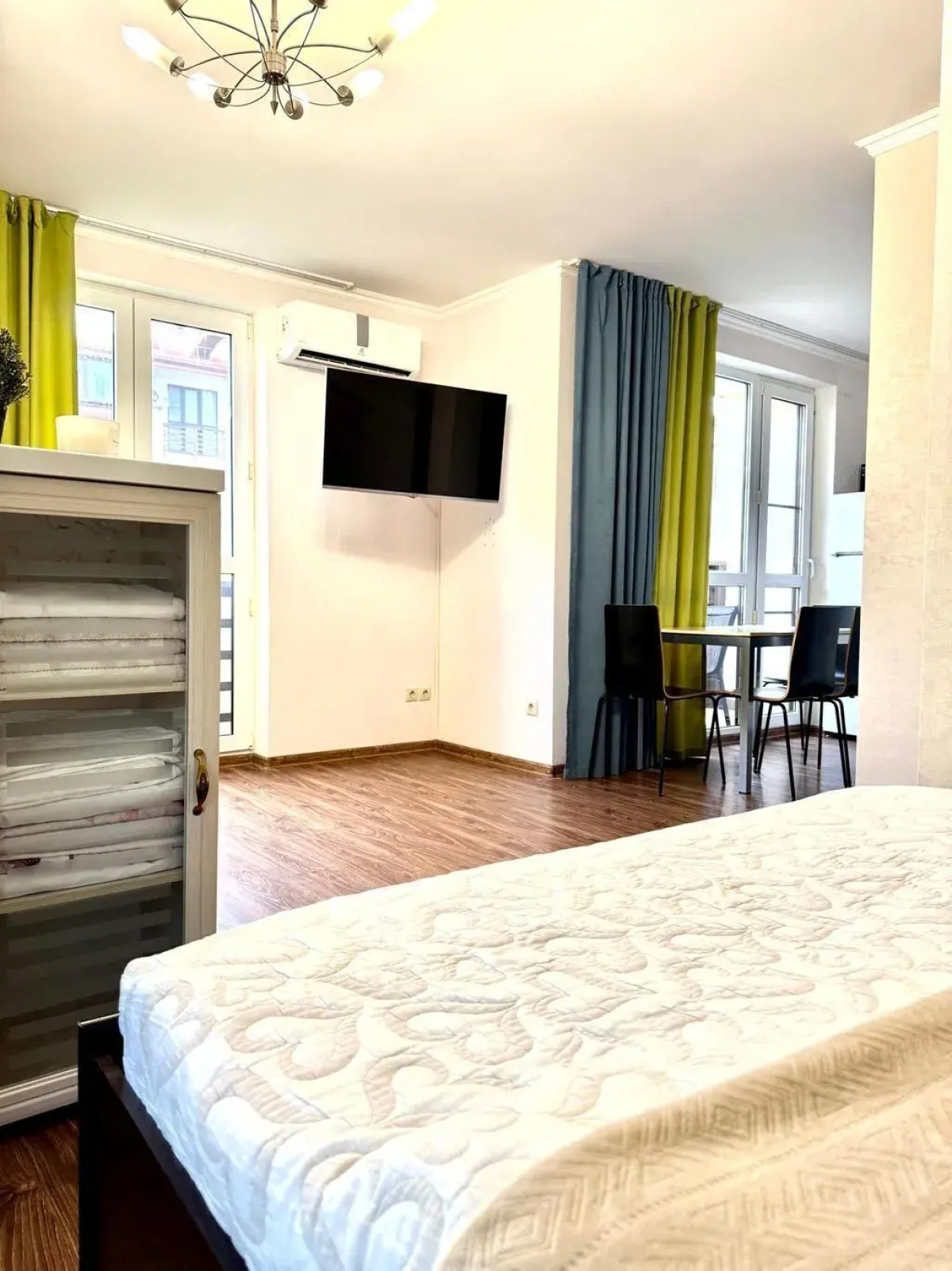 Апартаменты Шоколад в Жк Резиденция Утриш