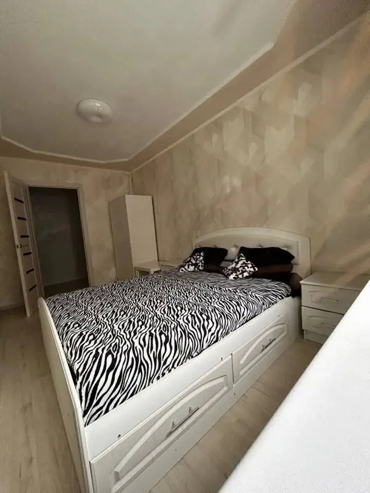 Квартира на Театральной 27