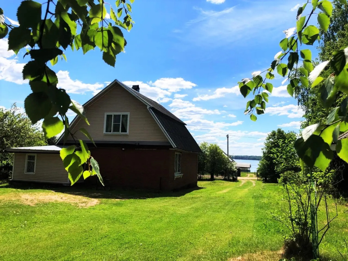 Гостевой Дом с Камином и Баней у Озера