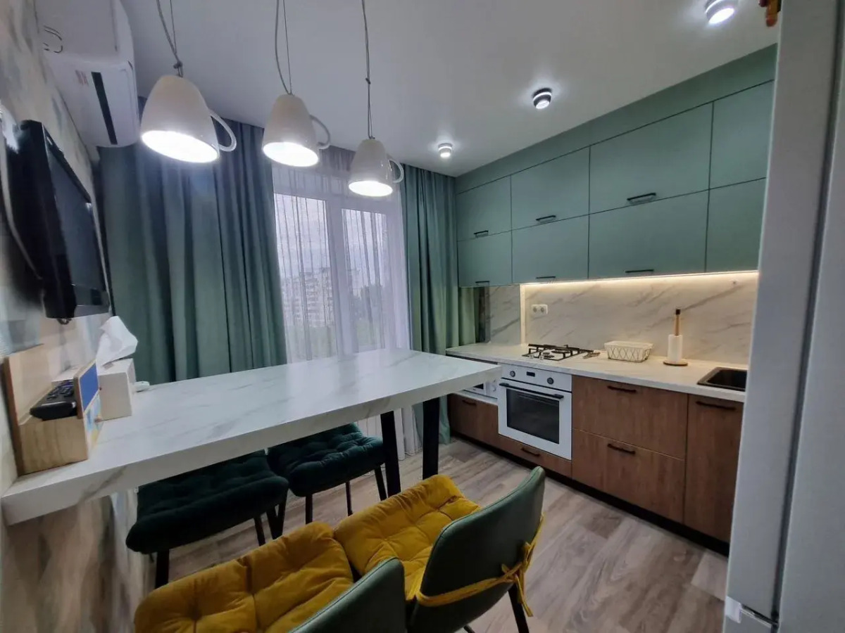 Квартира на Служебной