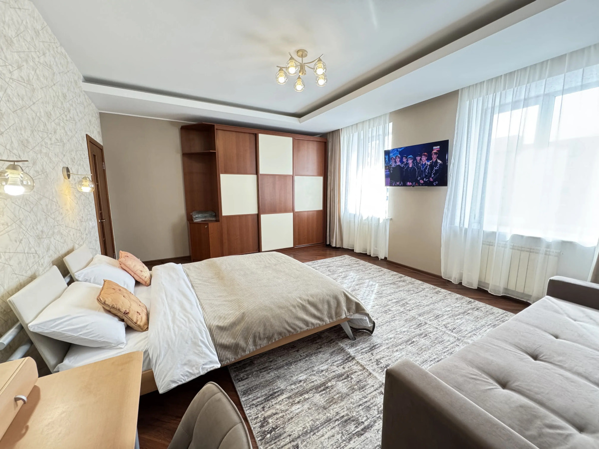 Апартаменты ВыДома в шаге от набережной с видом на Бульвар Дзержинско