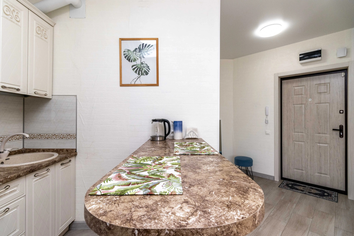 Квартира университетская 49