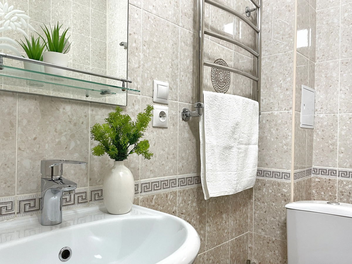 Двухкомнатные Апартаменты Люкс  на 9 человек в курортной зоне Ессентуков