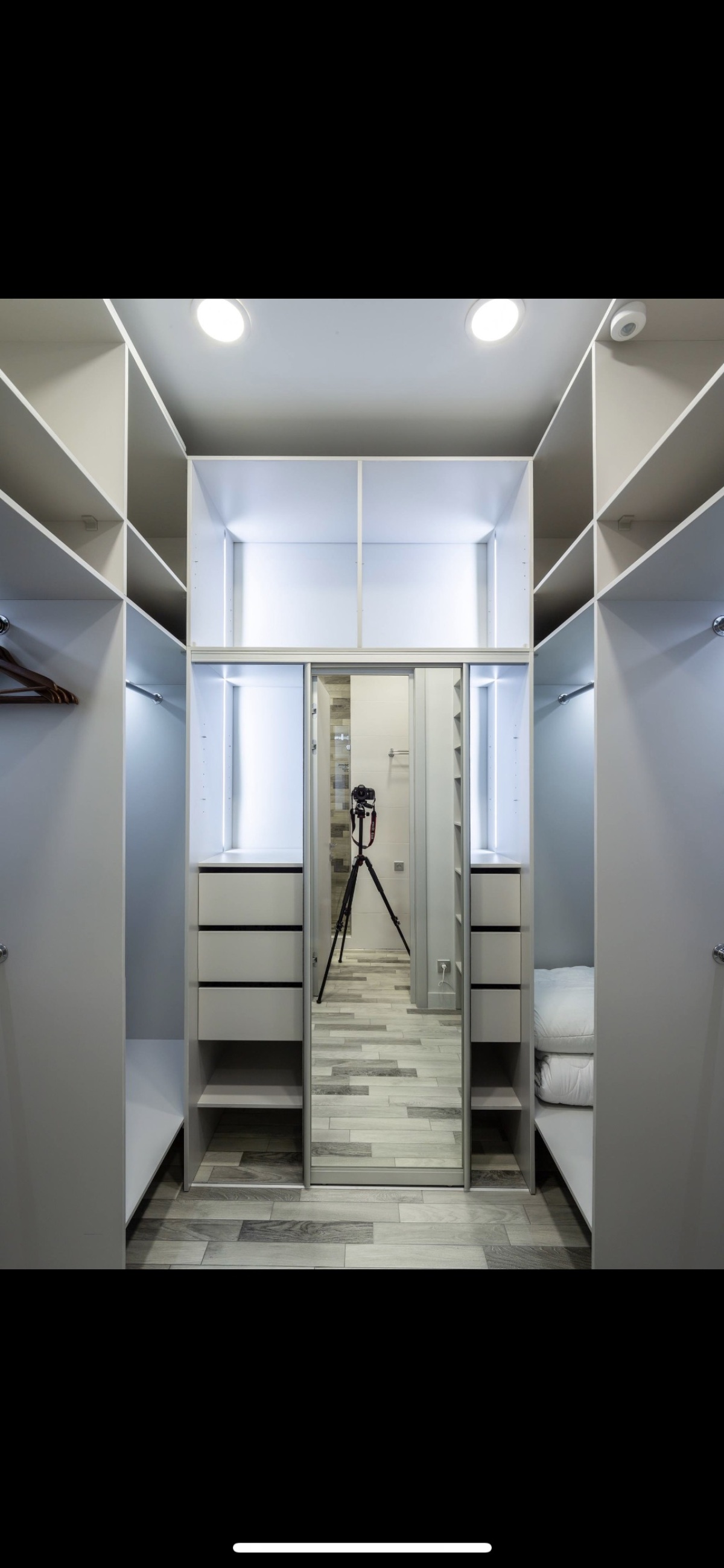 Апартаменты Четырехкомнатные Актёр Гэлакси