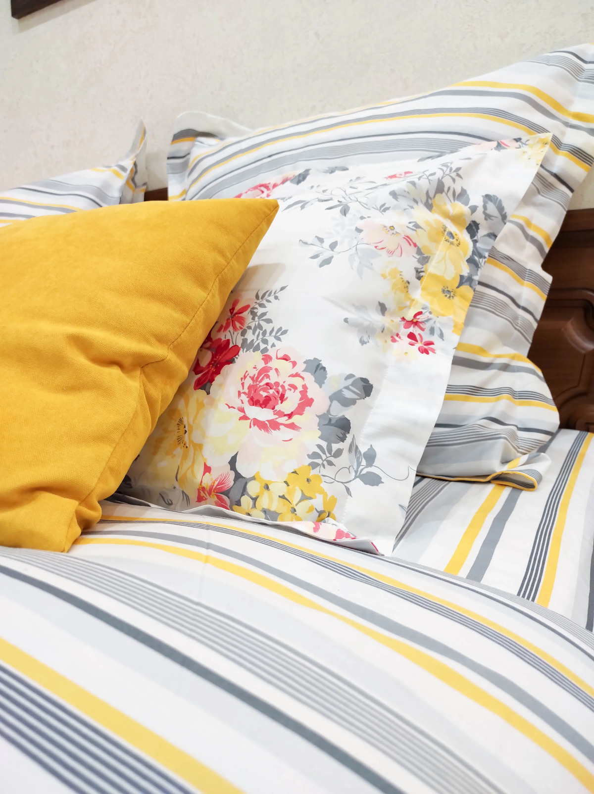 Апартаменты 2 у Патриаршей Сеть ЙоХоум