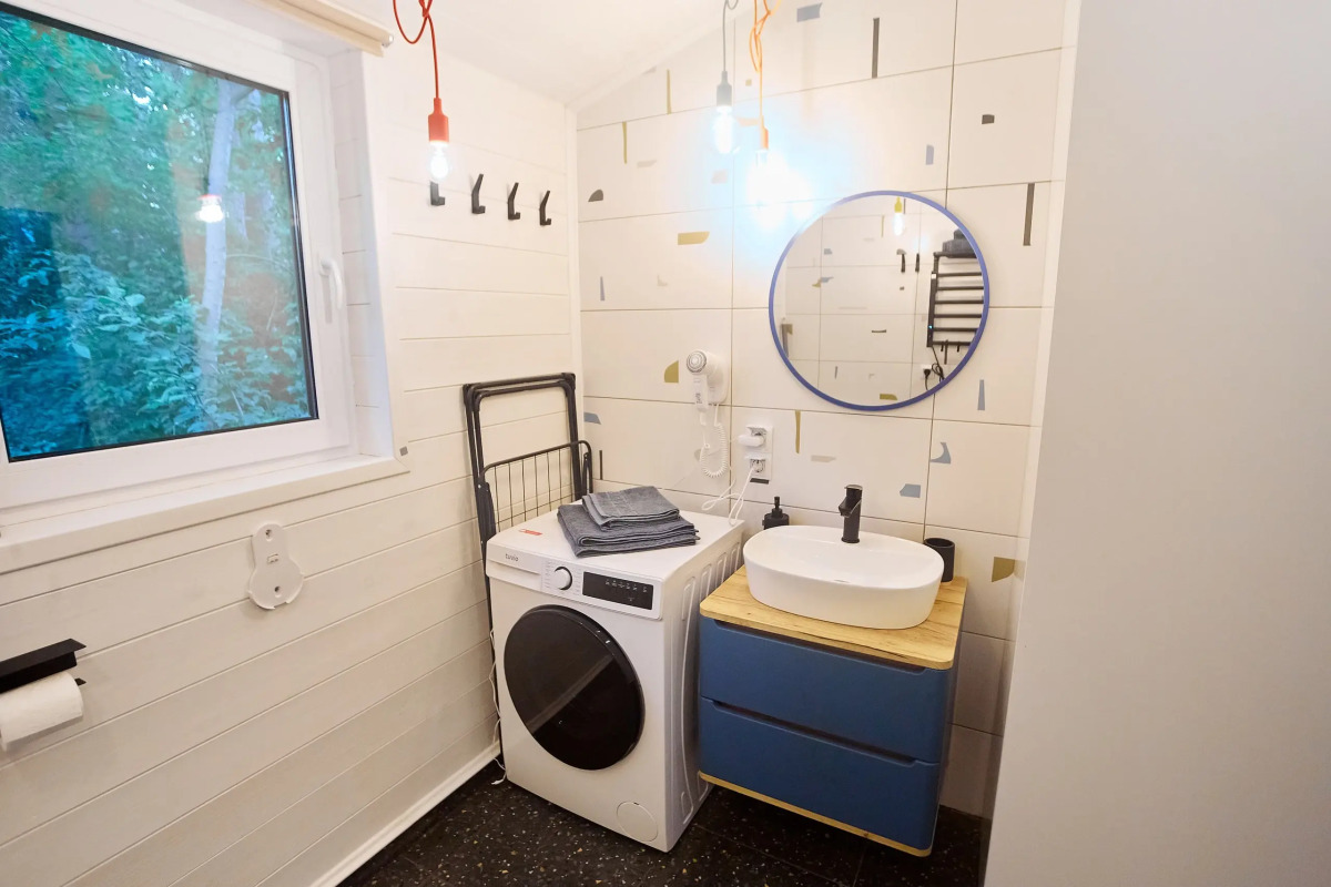 Частный дом Большая Репинская дача в лесу