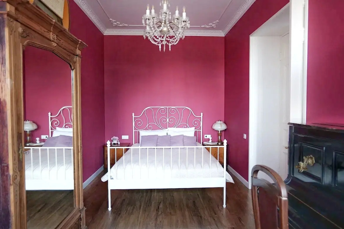 Апартаменты Видовая Аутентичная квартира на Жуковского