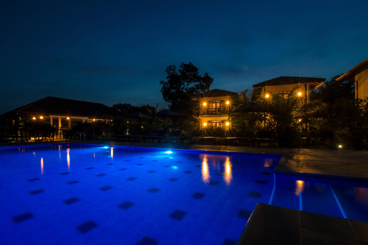 Курортный отель Ananthaya Beach