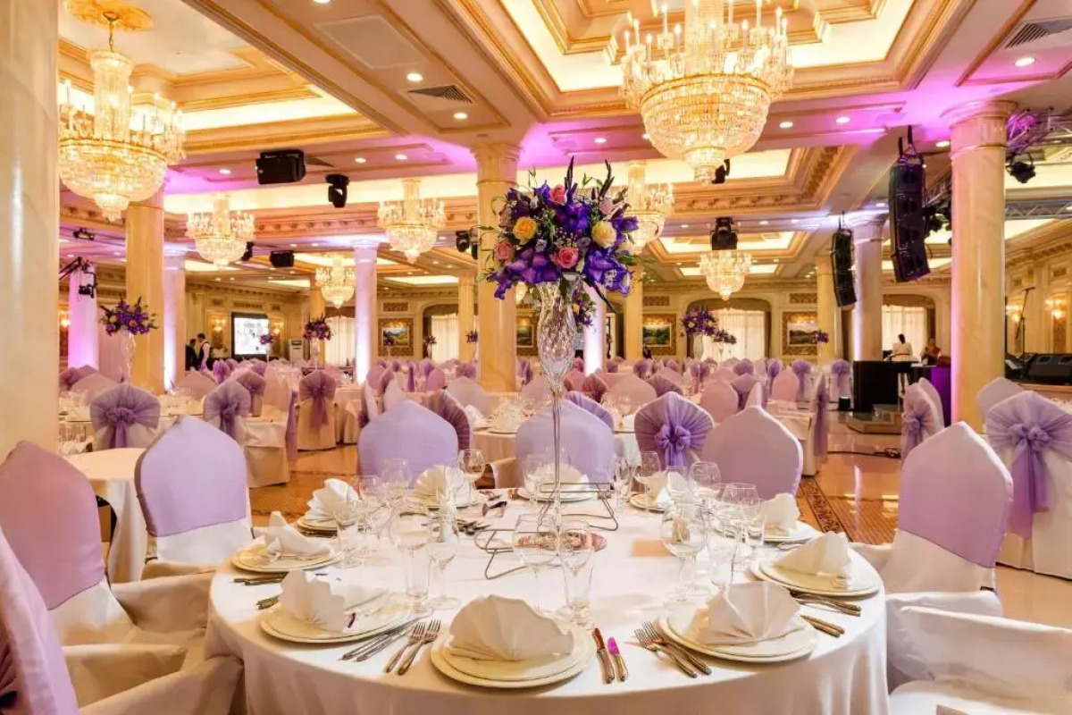 Royal Tulip Алматы