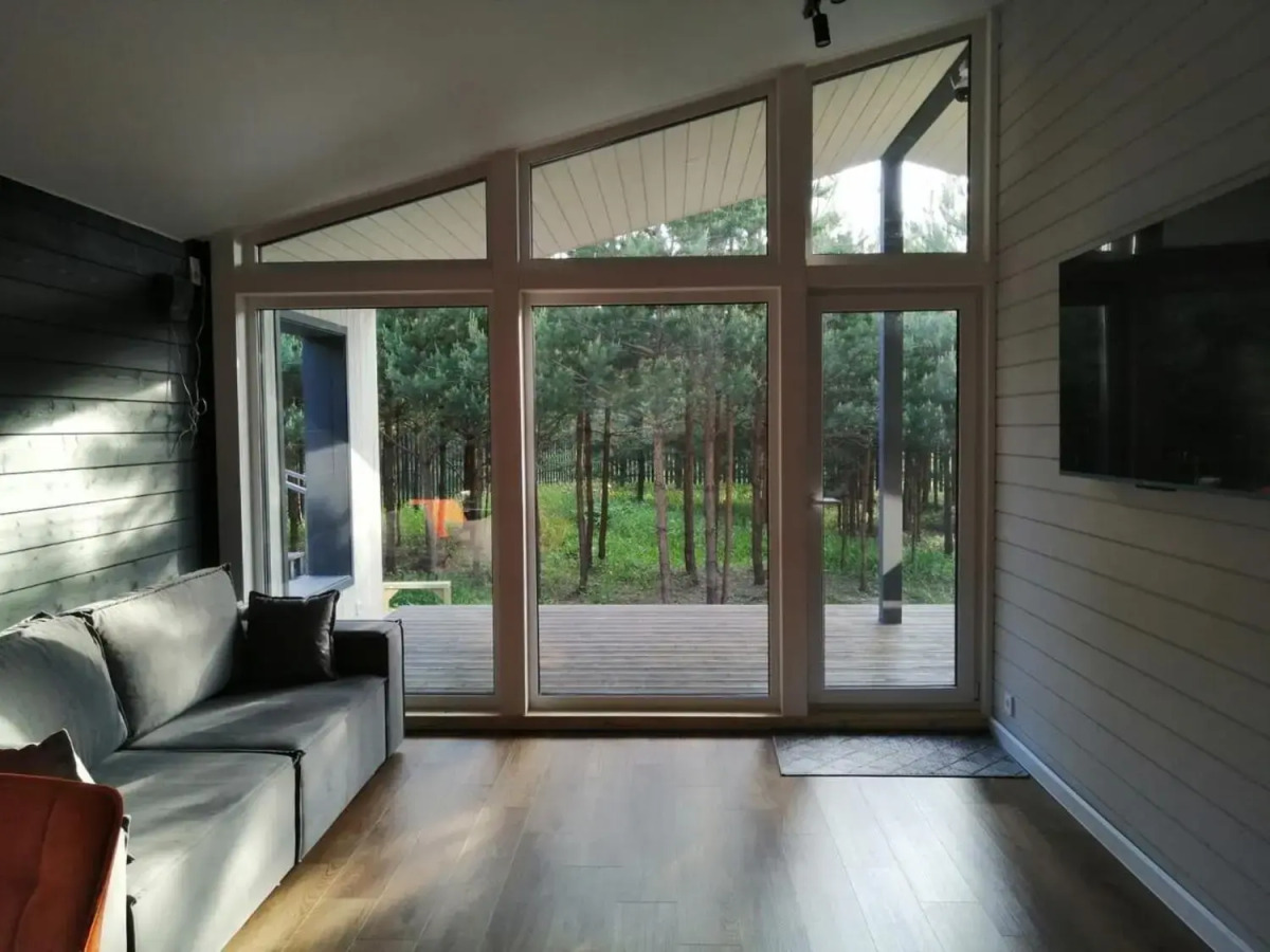 Частный дом в Сосновом Лесу