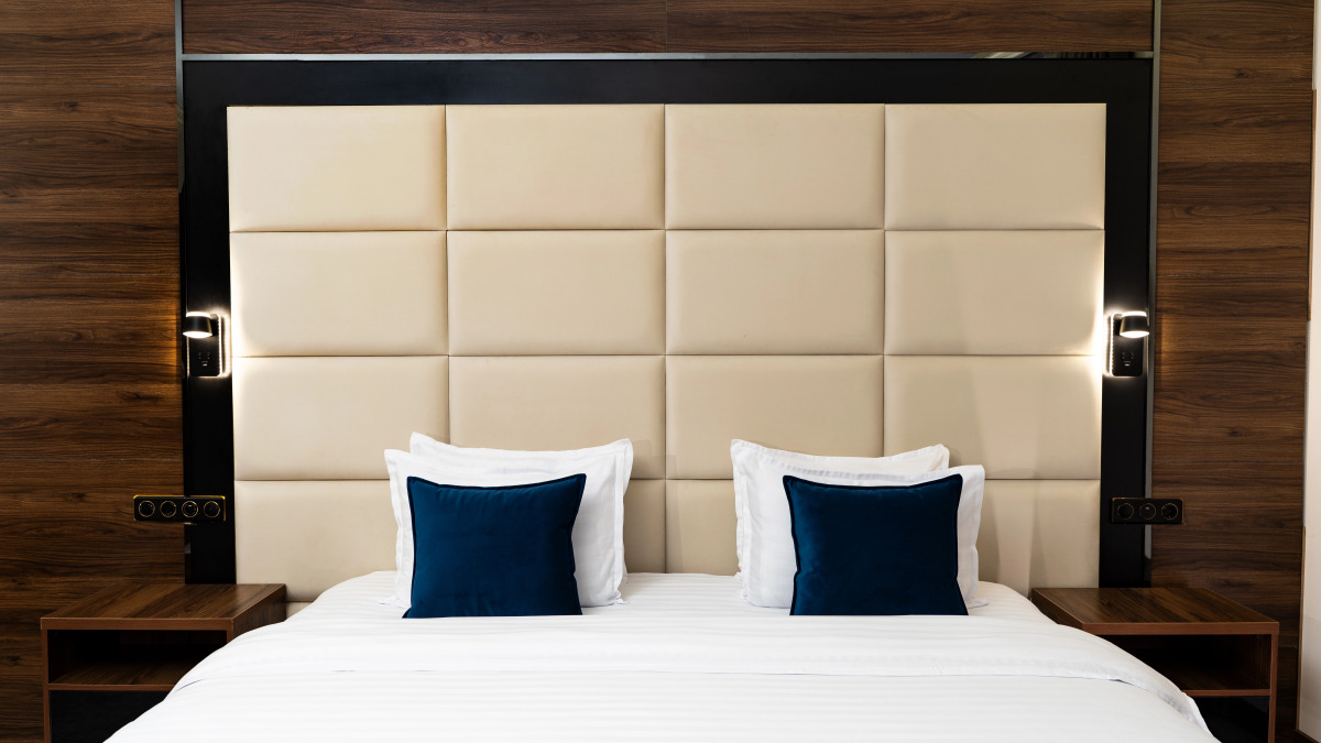 Отель Kohinur Plaza