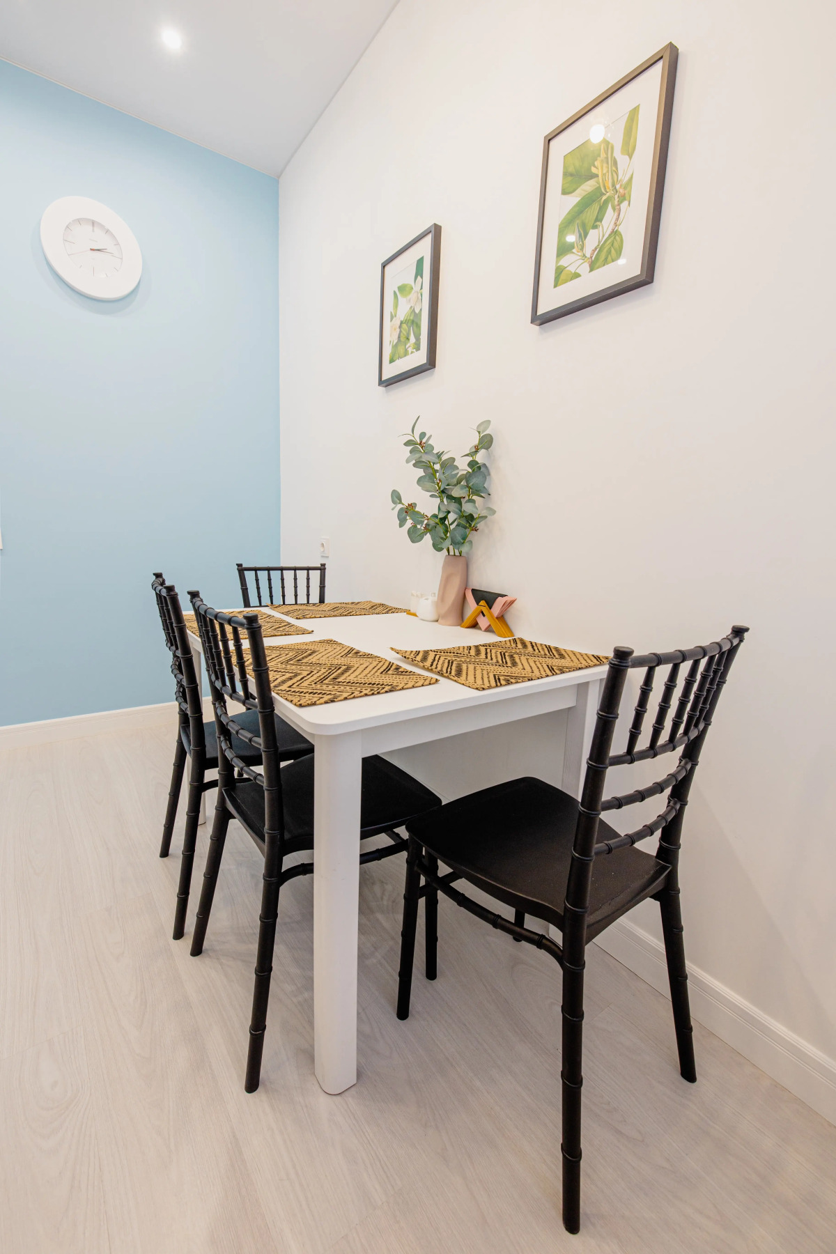 Квартира Ботаника в историческом центре от Wonderapart