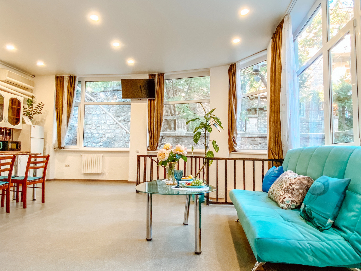 Апартаменты Счастье Жить в центре Севастополя