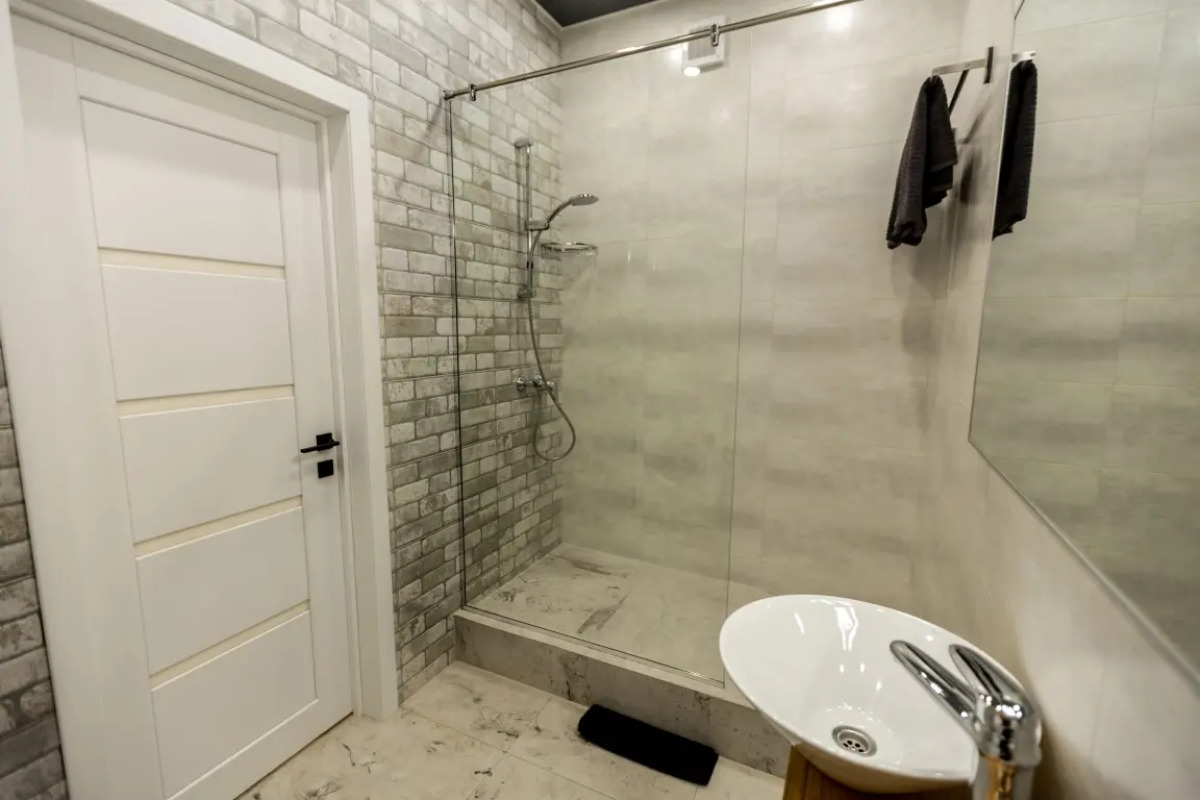 Апартаменты Central Place Vladivostok Премиум с видом на Мосты и Залив (4)