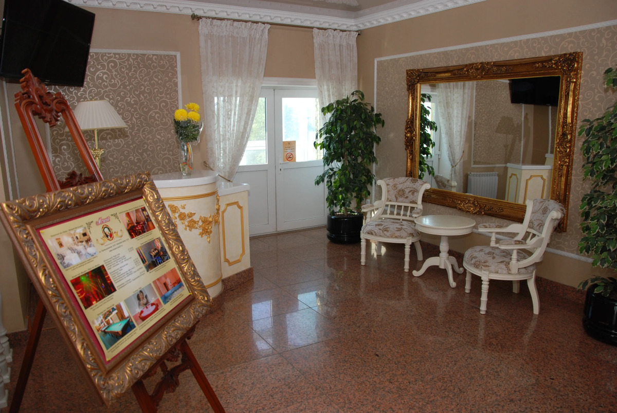 Отель Моцарт