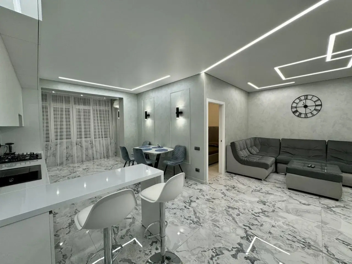 Квартира на Курсантов Кировцев 4А