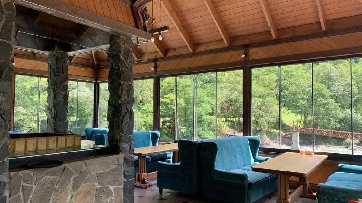 Отель Chalet Bridge Eko