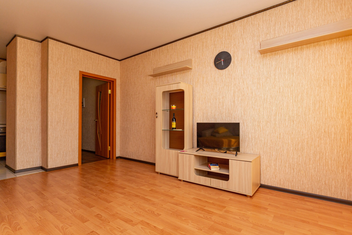 Квартира Чистая и Уютная с Новым Ремонтом и Хорошей Локацией в Городе