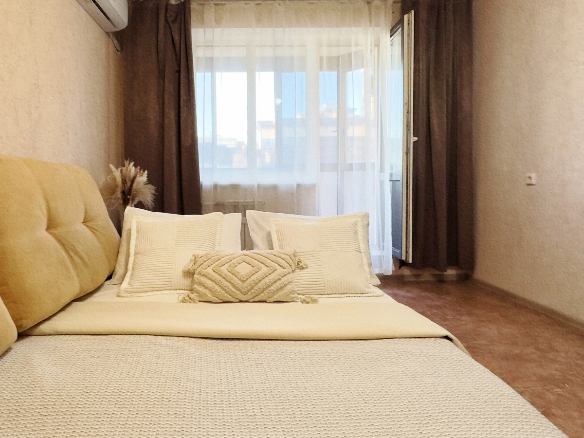 Большая трехкомнатная квартира на Московском проспекте