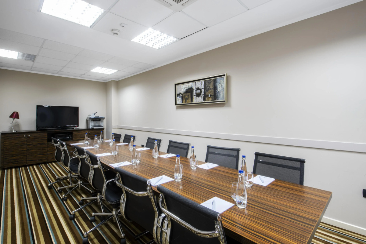 Отель Crystal Hotel Belgrade