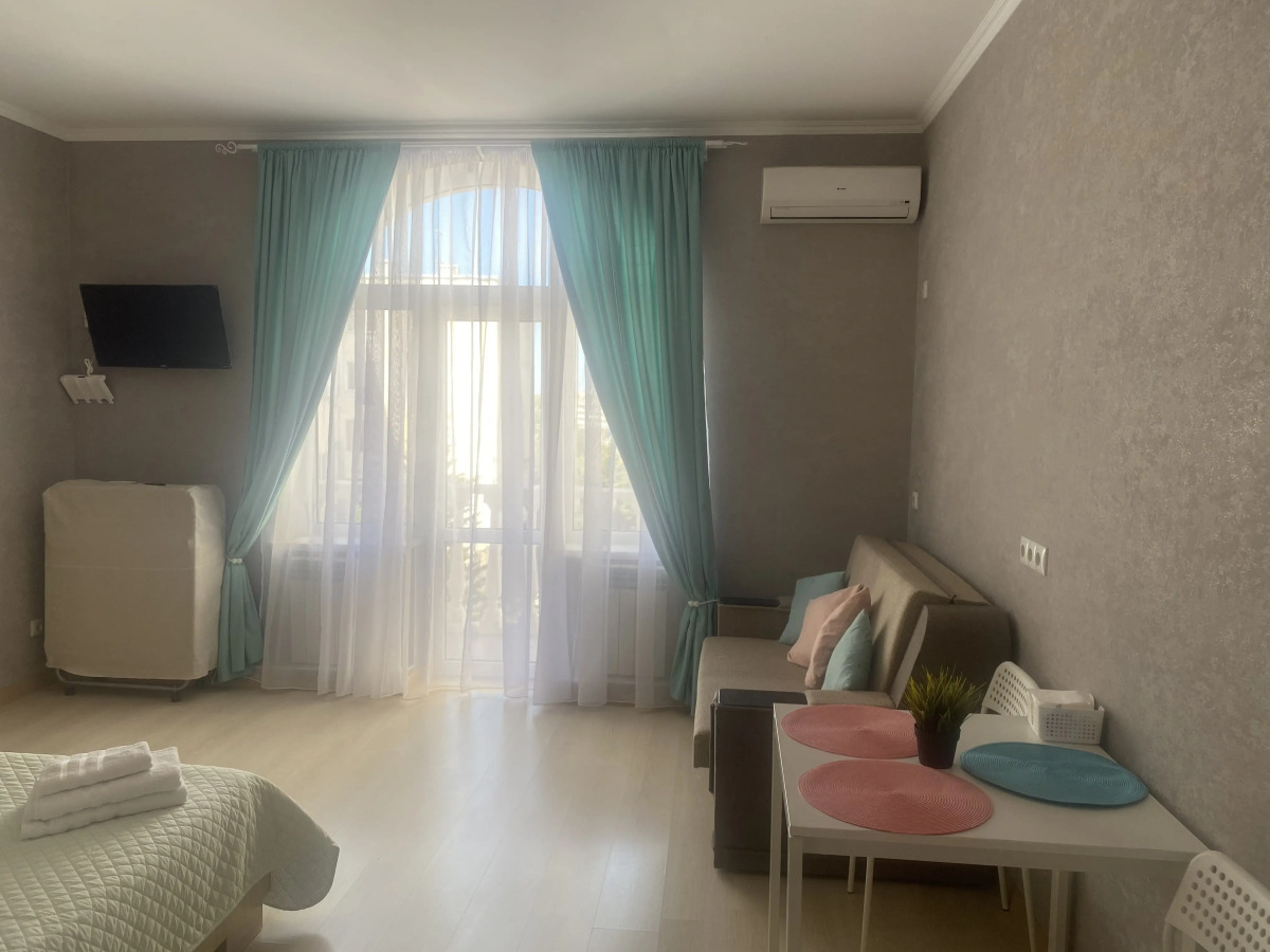 Апартаменты с балконом и видом на море