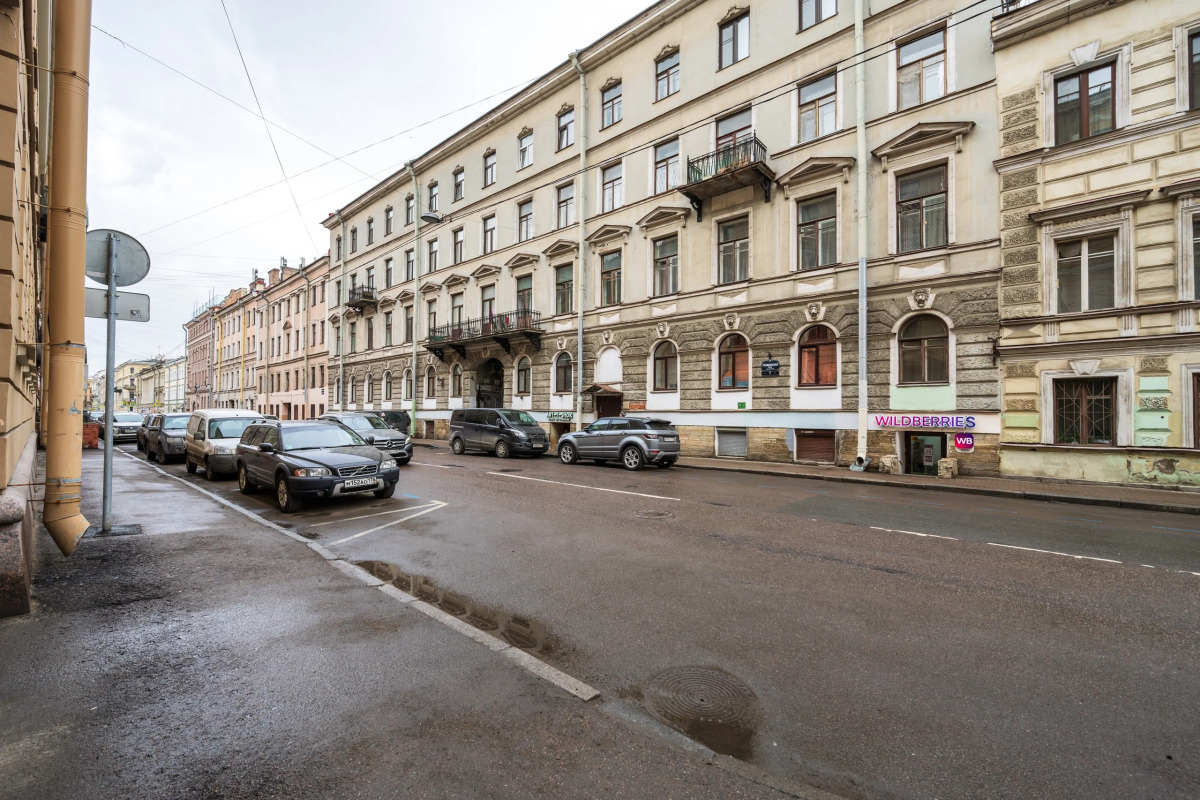 Квартира Трехкомнатная на Канале Грибоедова