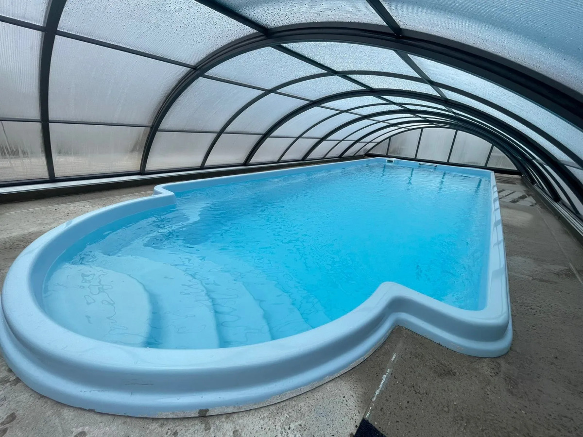 Дом для отдыха с баней и бассейном WoodRay