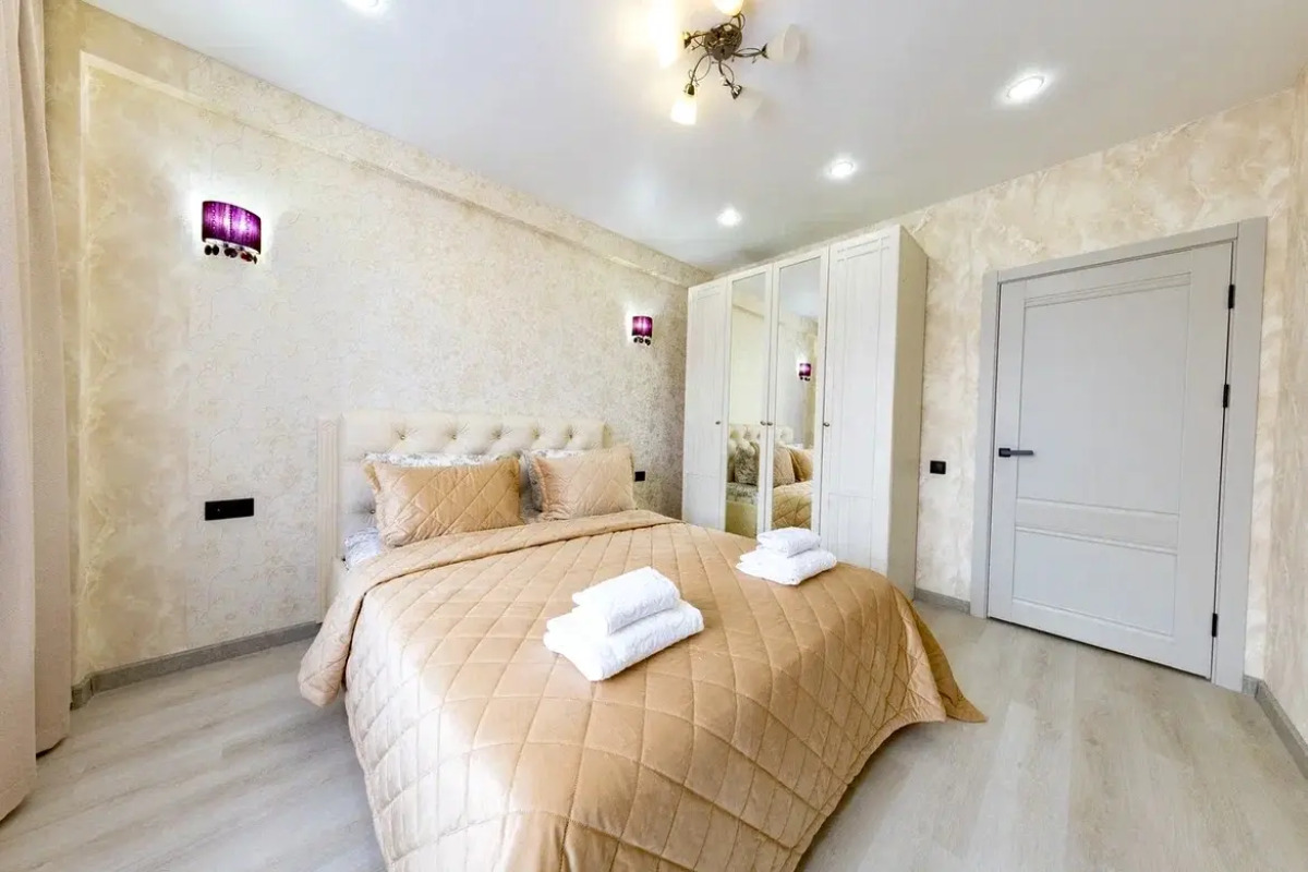 Апартаменты FSF Дизайнерская Двушка в Центре с Дистанционным Заездом