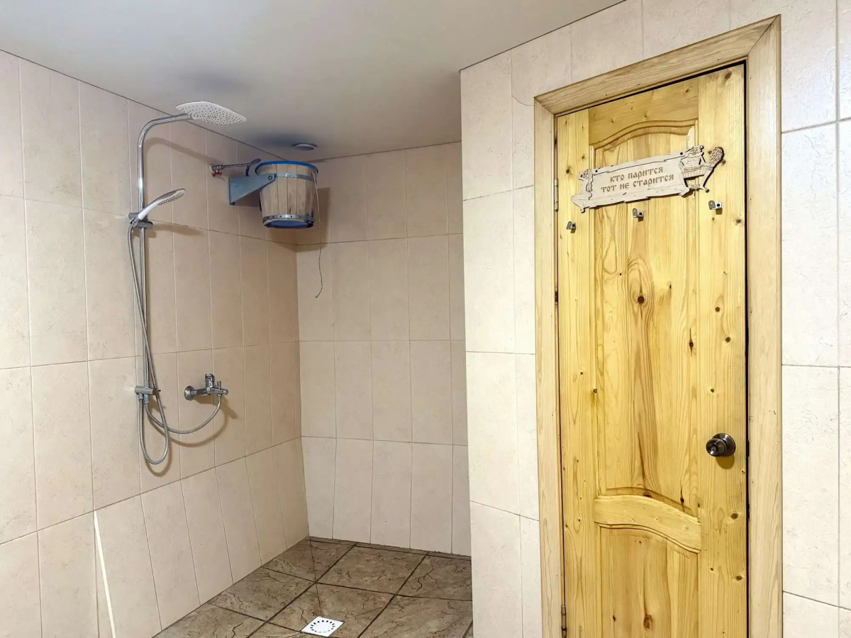 Thach from Travel Hotels Entourage