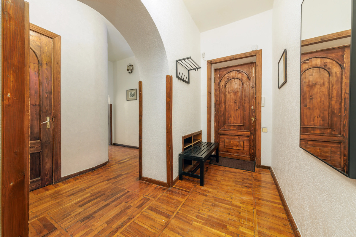 Апартаменты 3 спальни на Мойке