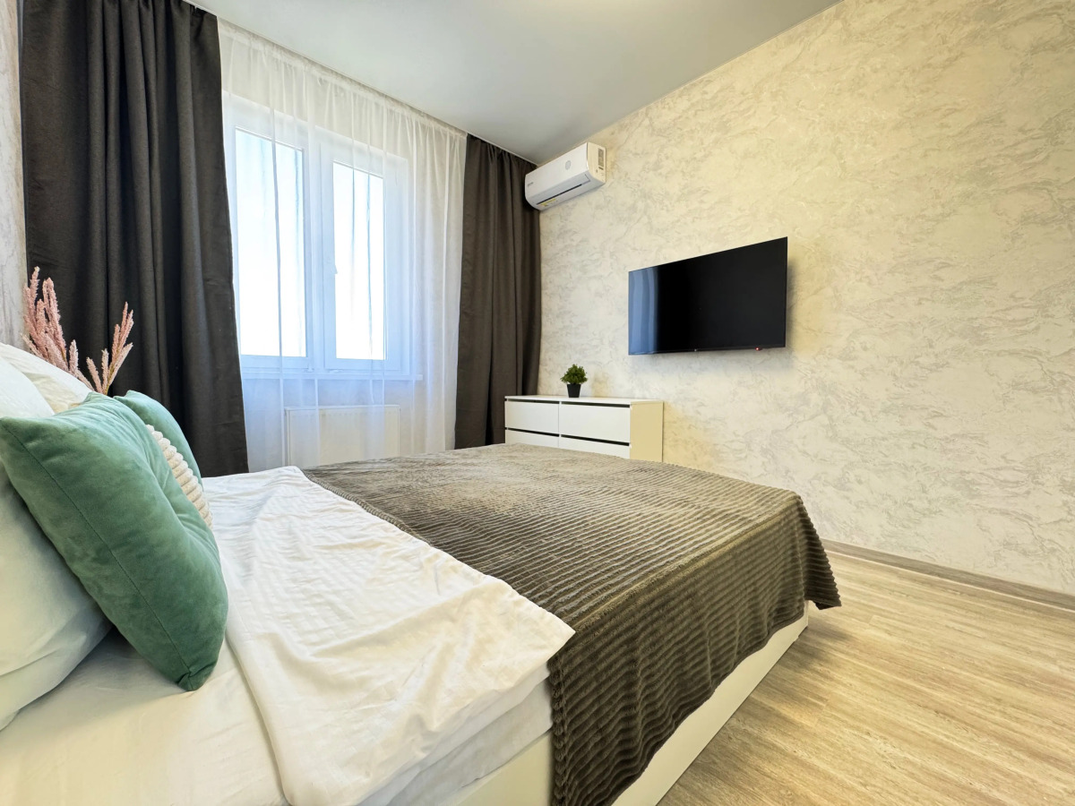 Апартаменты Like Home на Земнухова 2