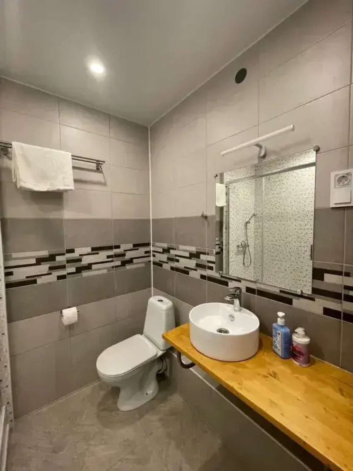 Апартаменты Мира 4В