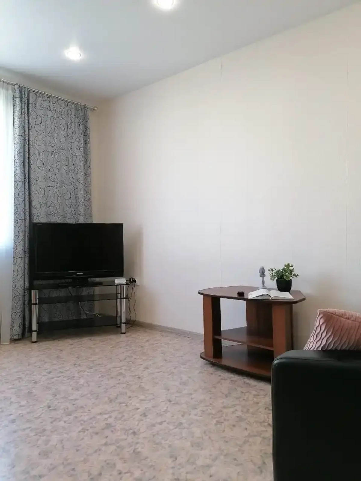 Апартаменты напротив ТРЦ Планета